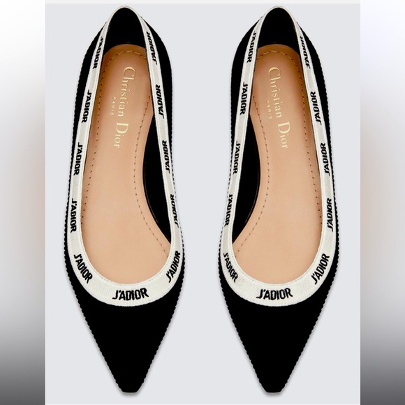 J’ADIOR Graphic Printed Flats - Picture 1 of 7